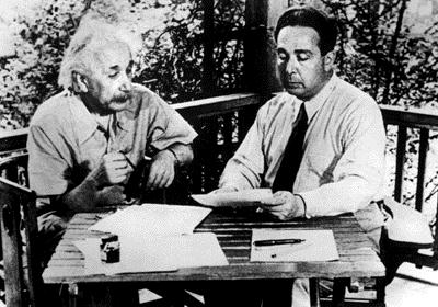EinsteinSzilard