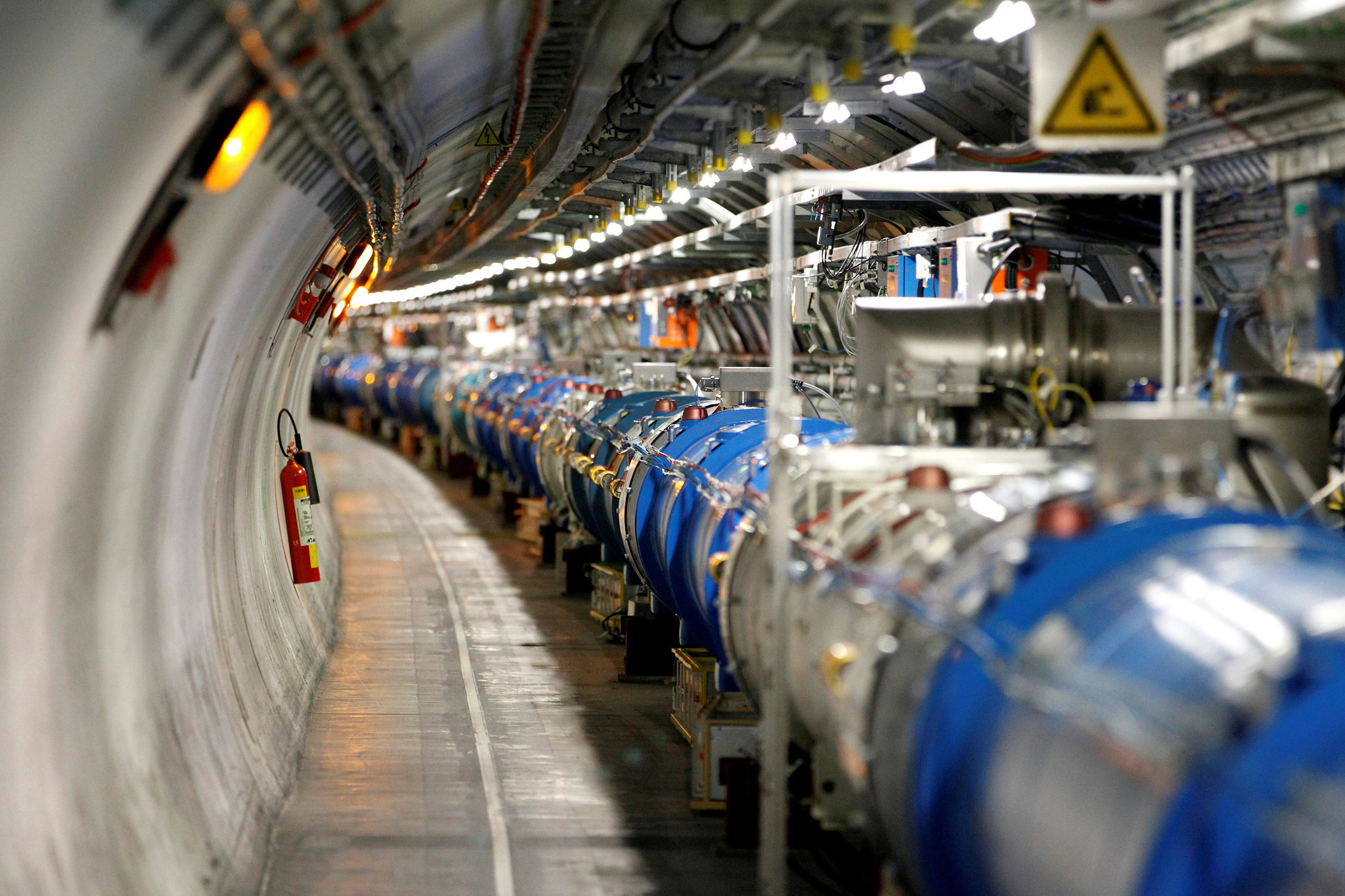 06cern-superjumbo